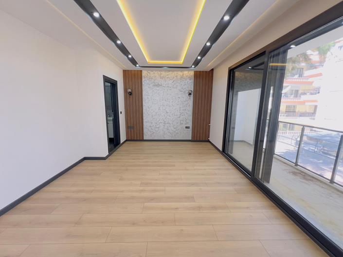 Image No.17-3 Bed Townhouse for sale