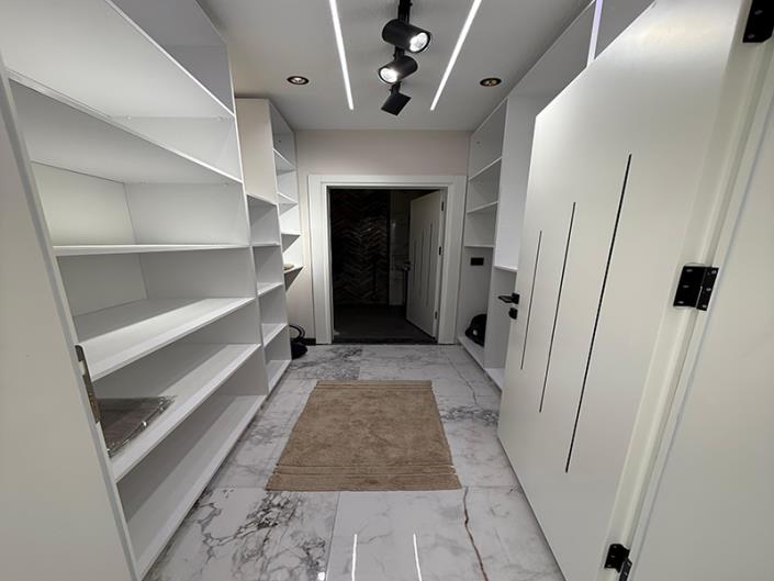 Image No.17-4 Bed Villa / Detached for sale