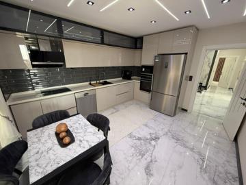 high-quality-built-in-kitchen