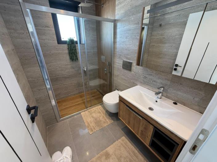 Image No.22-4 Bed Villa / Detached for sale