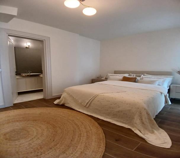 Image No.11-4 Bed Villa for sale