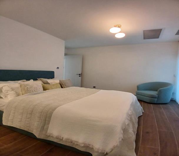 Image No.18-4 Bed Villa for sale