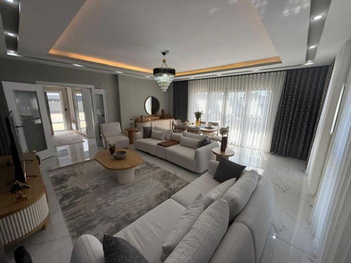 Image No.19-4 Bed Villa / Detached for sale