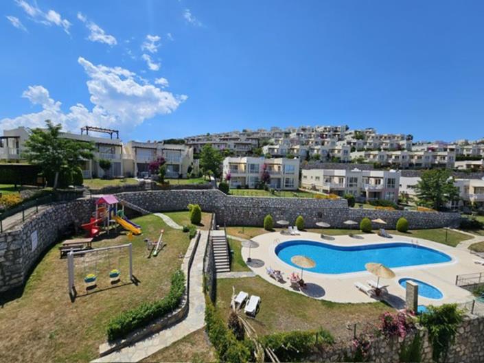 Image No.15-2 Bed Apartment for sale