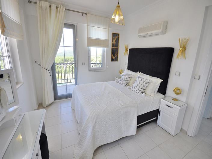 Image No.18-5 Bed Villa / Detached for sale