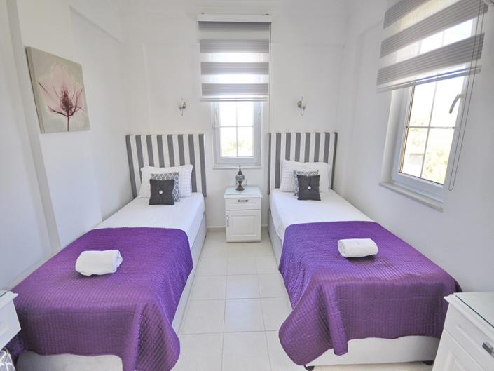 Image No.20-5 Bed Villa / Detached for sale