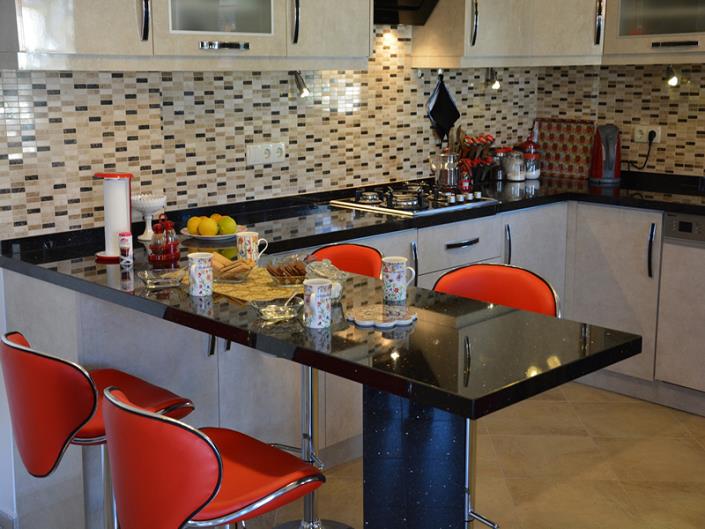 Image No.8-4 Bed Villa / Detached for sale