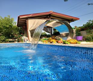 lovely-pool