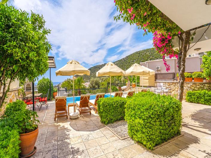 Image No.10-3 Bed Villa / Detached for sale