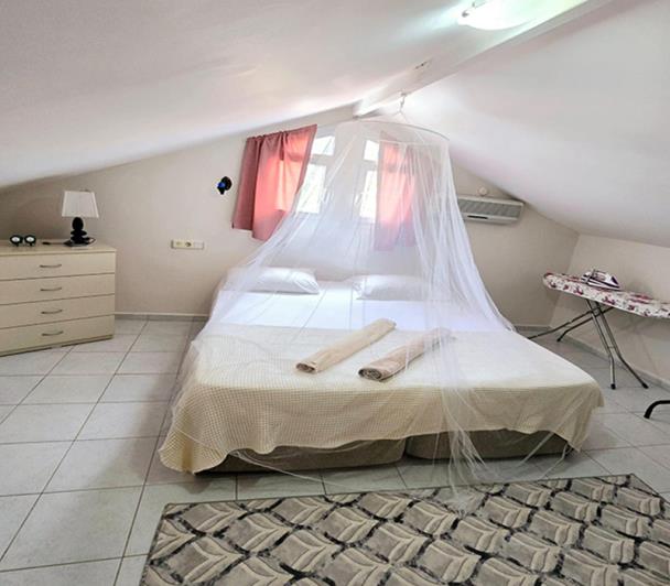 Image No.11-3 Bed Duplex for sale