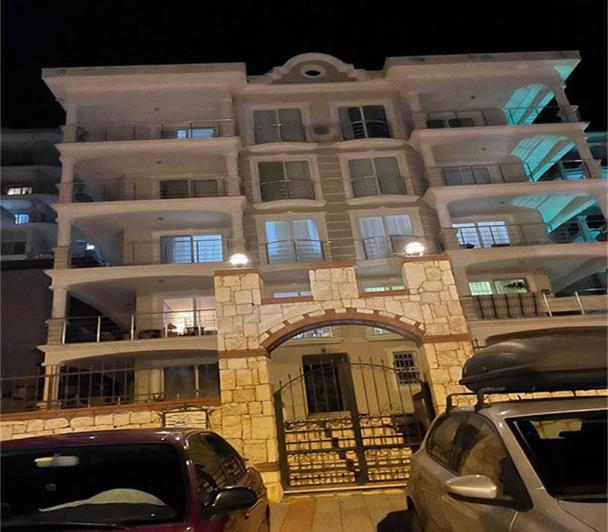 Image No.28-3 Bed Duplex for sale