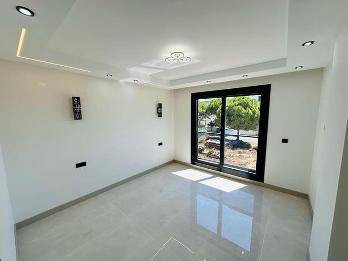 Image No.13-4 Bed Villa / Detached for sale