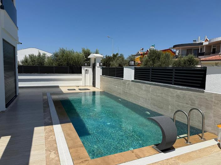 Image No.5-4 Bed Villa / Detached for sale