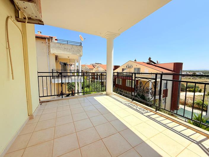 Image No.21-3 Bed Semi-Detached for sale