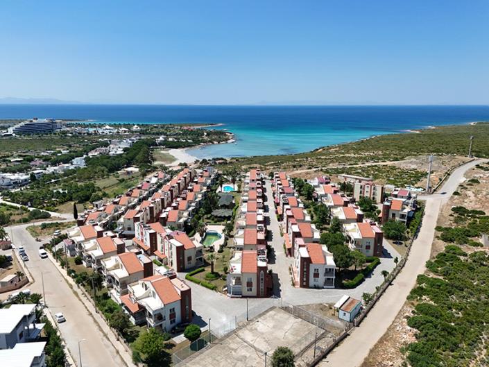 Image No.23-3 Bed Semi-Detached for sale