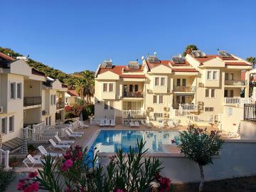 friendly--well-kept-complex