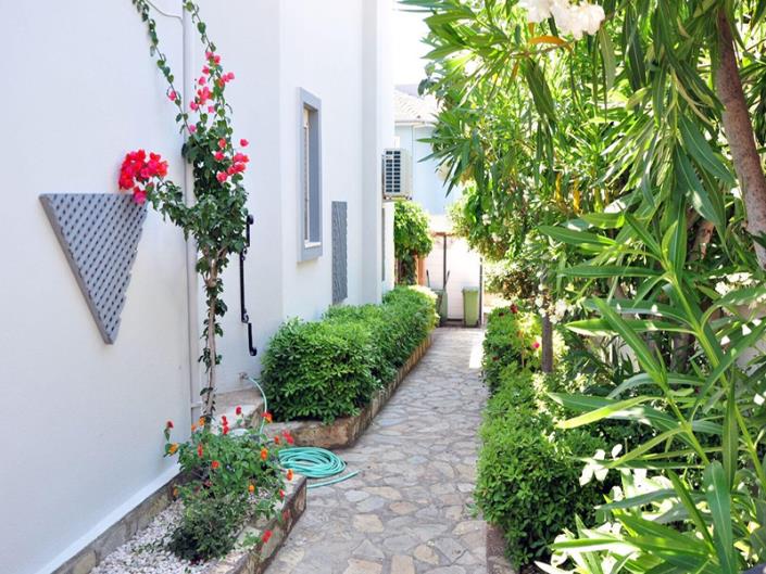 Image No.14-3 Bed Villa for sale