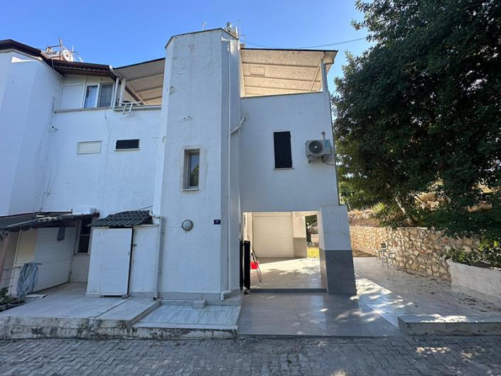 Image No.17-3 Bed Villa for sale