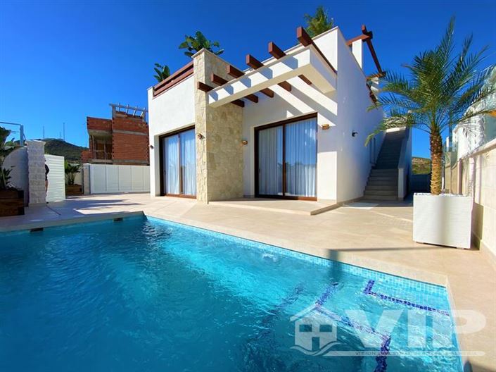 Image No.1-3 Bed Villa for sale