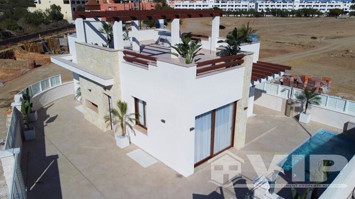Image No.4-3 Bed Villa for sale