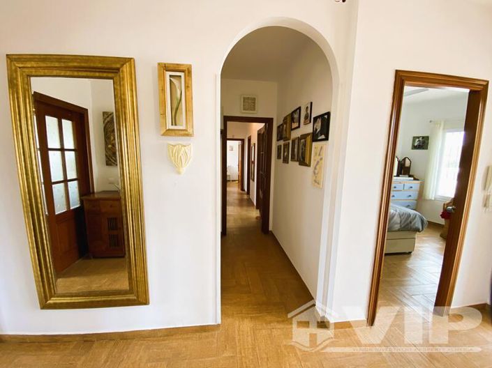 Image No.16-6 Bed Villa for sale