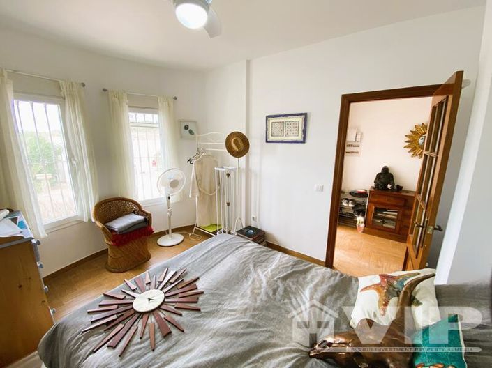 Image No.18-6 Bed Villa for sale