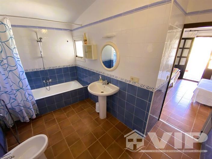 Image No.23-4 Bed Cortijo for sale