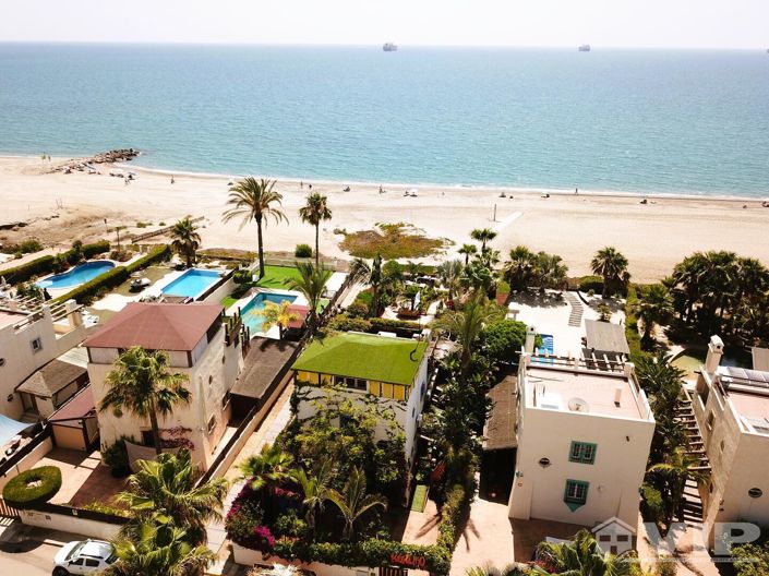 Image No.7-5 Bed Villa for sale