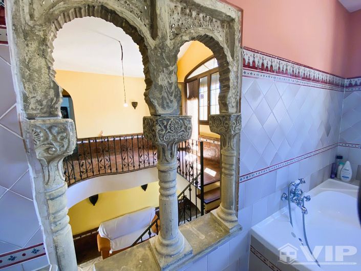 Image No.26-5 Bed Villa for sale