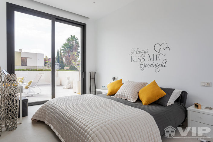 Image No.7-3 Bed Villa for sale