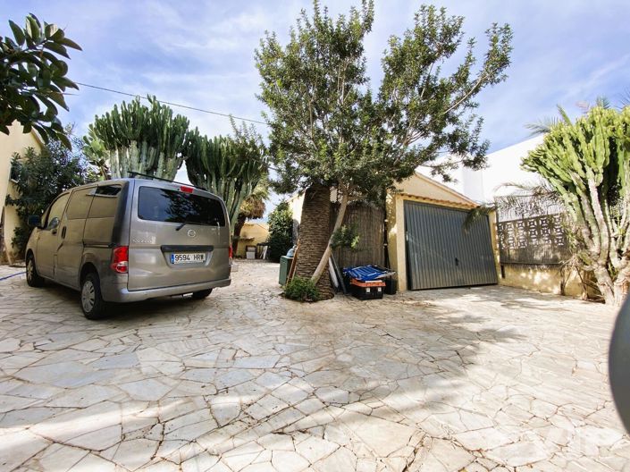 Image No.23-3 Bed Villa for sale