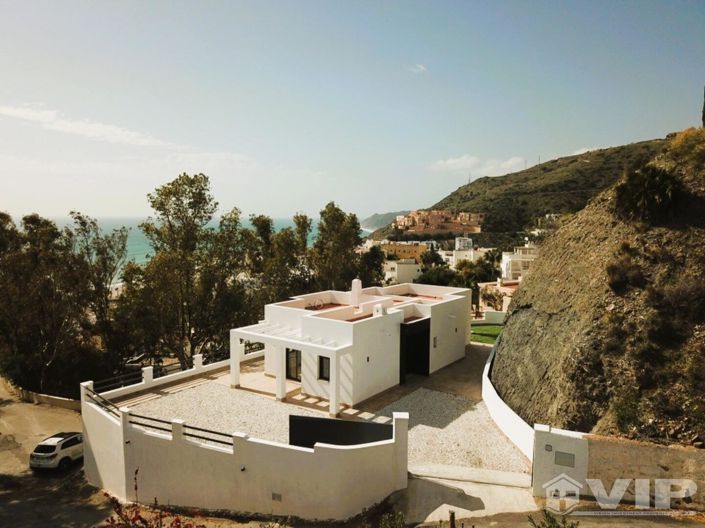 Image No.1-2 Bed Villa for sale