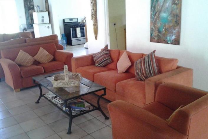 Image No.8-6 Bed House for sale