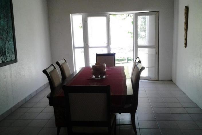 Image No.6-6 Bed House for sale