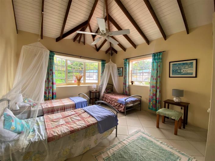 Image No.9-6 Bed Villa / Detached for sale