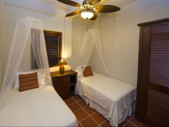 Image No.13-8 Bed Villa for sale