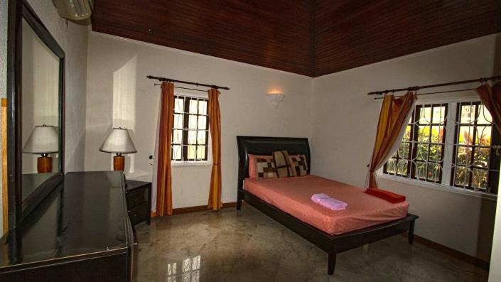Image No.9-4 Bed House/Villa for sale