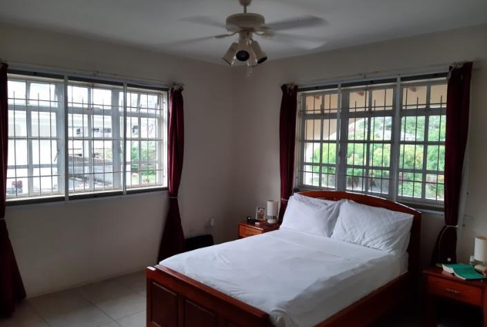 Image No.7-5 Bed House for sale