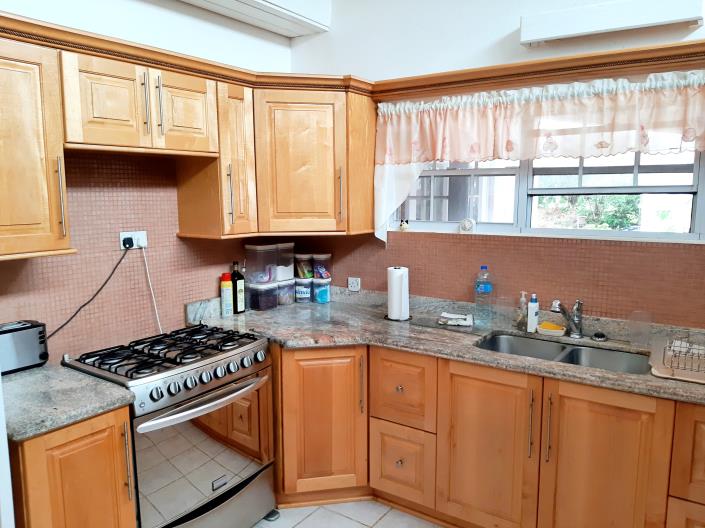 Image No.11-4 Bed House for sale