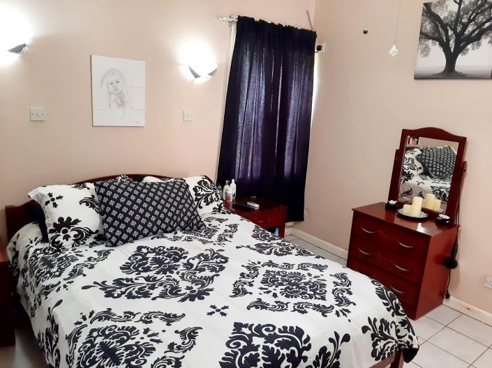 Image No.13-4 Bed House for sale