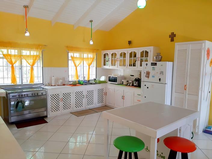 Image No.8-4 Bed House for sale