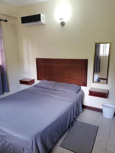 Image No.13-25 Bed House for sale