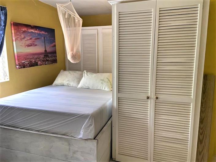 Image No.10-5 Bed House for sale