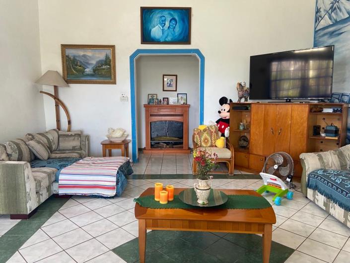 Image No.8-10 Bed House/Villa for sale