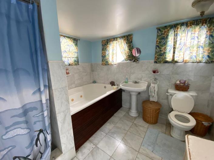 Image No.12-10 Bed House/Villa for sale