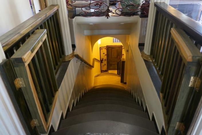 Image No.8-7 Bed Villa for sale