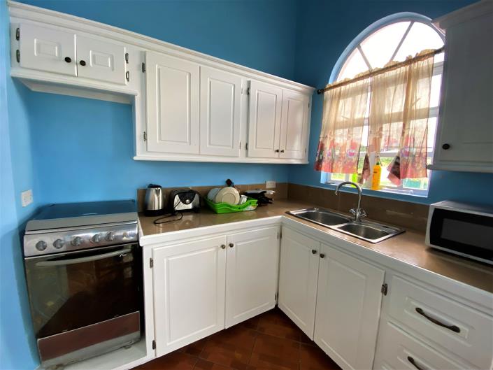 Image No.7-8 Bed House for sale