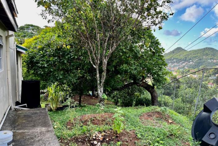 Image No.10-6 Bed House for sale