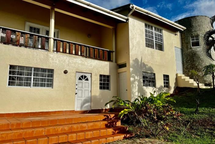 Image No.4-6 Bed House for sale