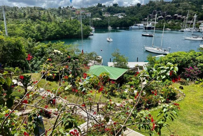 Image No.6-10 Bed Villa for sale